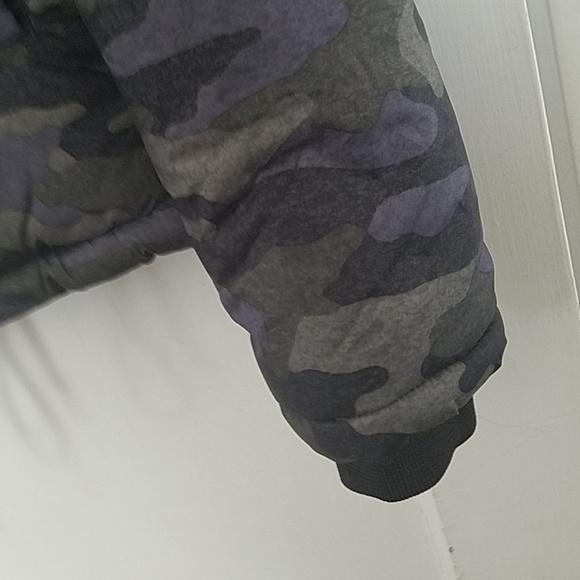 Arizona Puffer Coat - Picture 3 of 5